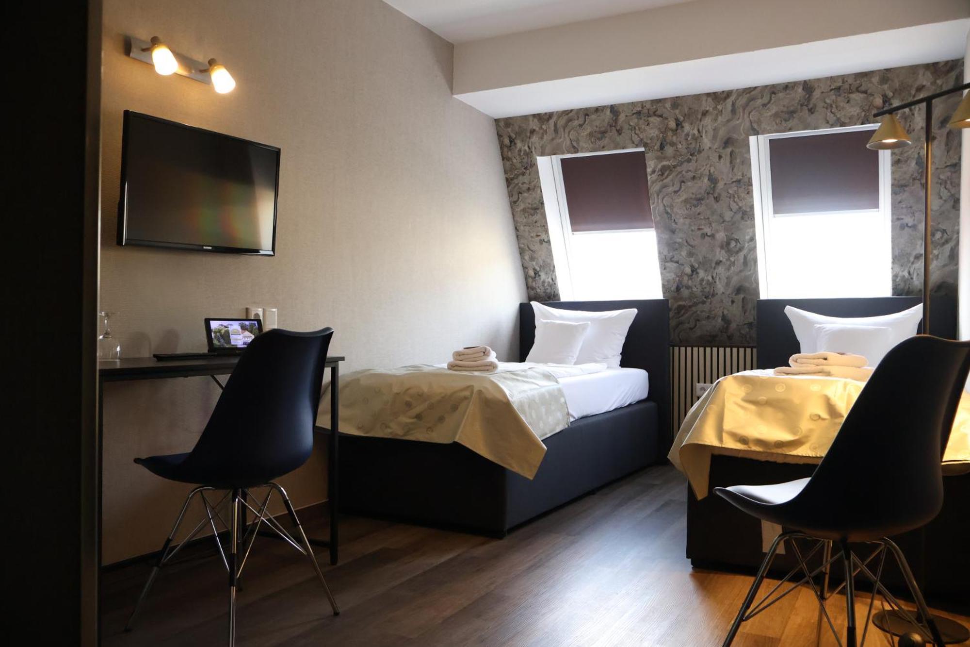 Gaestehaus Dresdner Hof Циттау Экстерьер фото